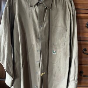Wrangler Men's Khaki Button Down Shirt